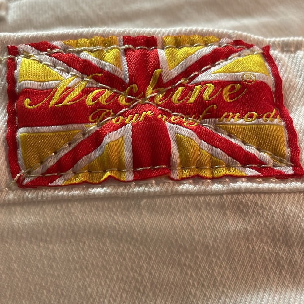 MACHNE Distressed White Denim Shorts. NWT! - Picture 6 of 8